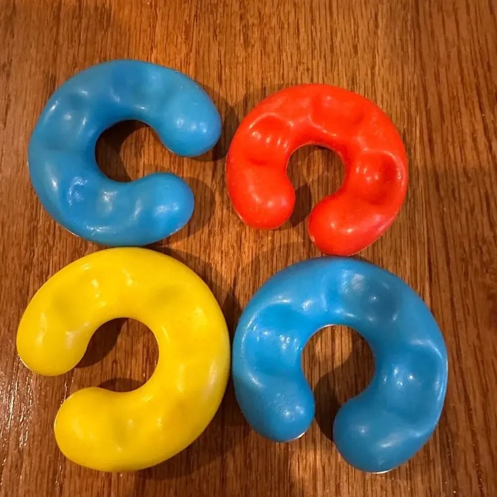 Vintage Tupperware Building Toys Chain Links Beans Plastic Snap